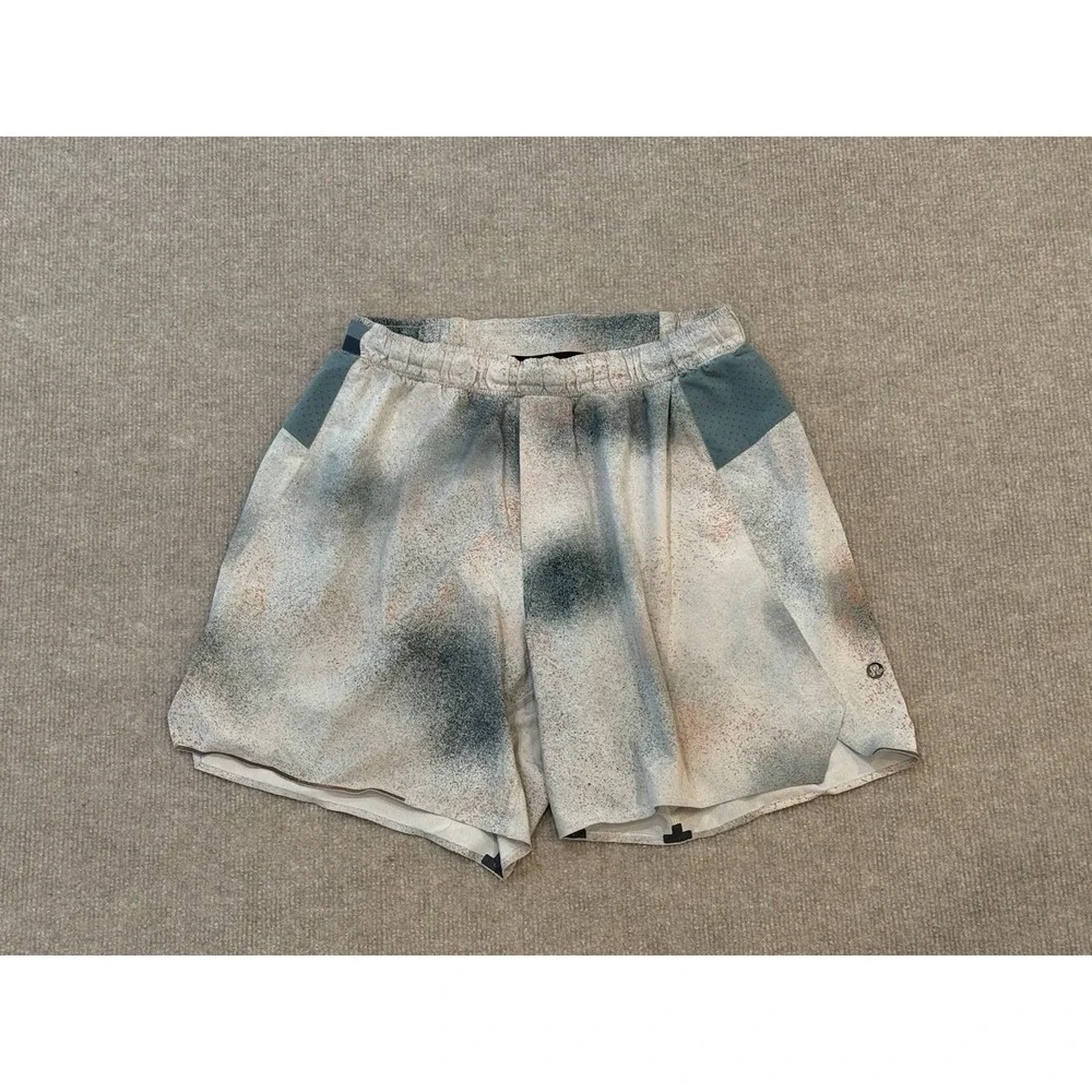 Lululemon Shorts Men Small Spray Camo Surge Lined 7